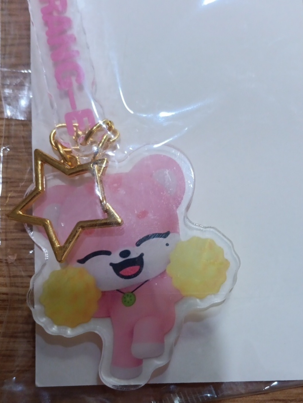 KPop Keychain And Charm Bundle - Picture 4 of 5